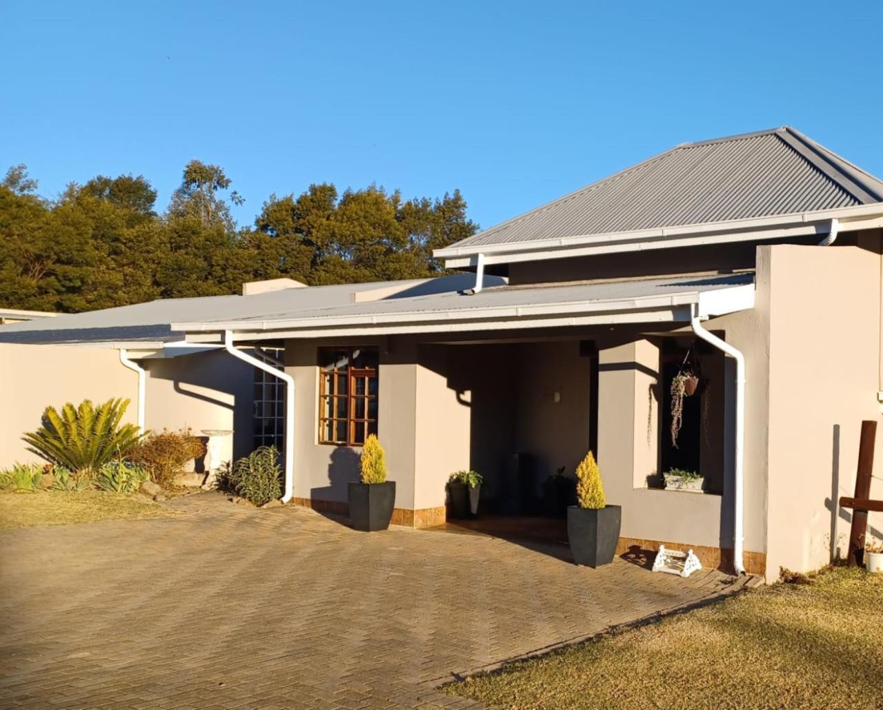 منزل الضيف بيرغفيل  في Drakensberg Mountain Retreat المظهر الخارجي الصورة